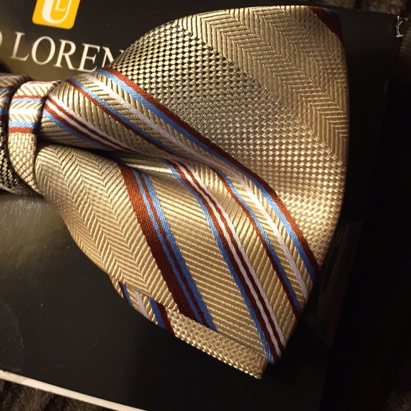 Men's Bow Tie - Picture 2 of 4